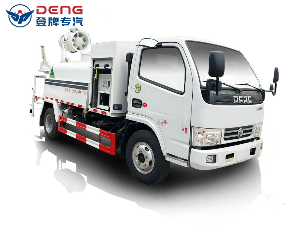 東風5噸噴霧抑塵車