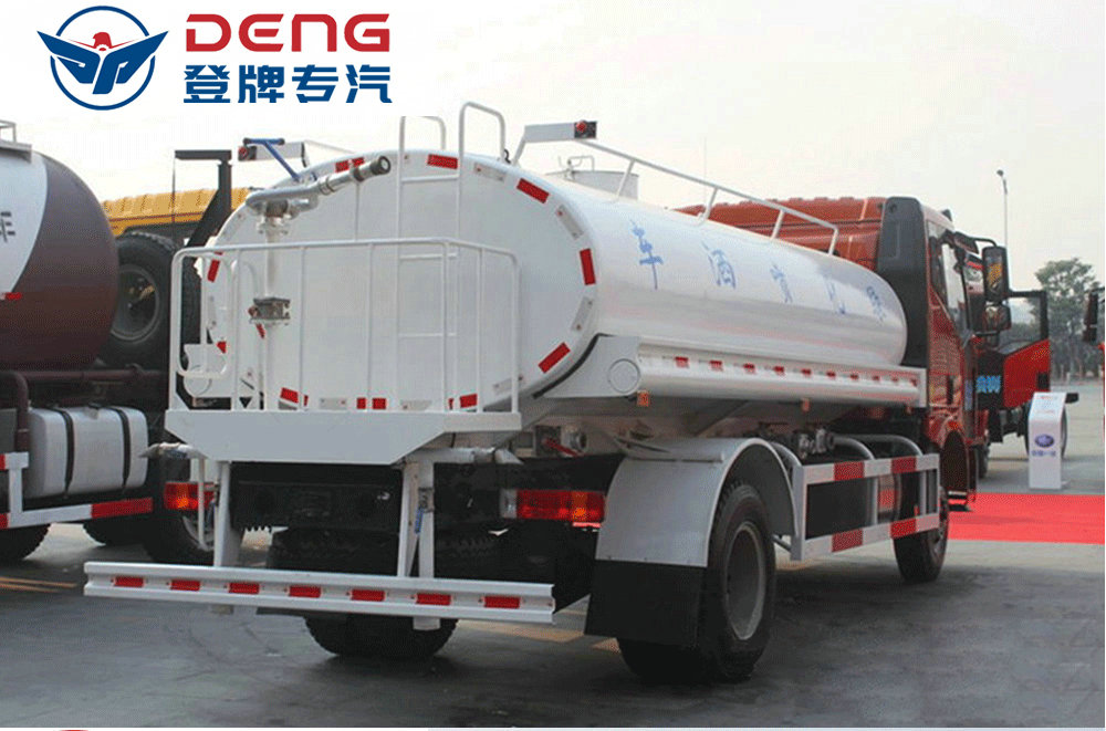 解放J6灑水車（8-12噸）_09