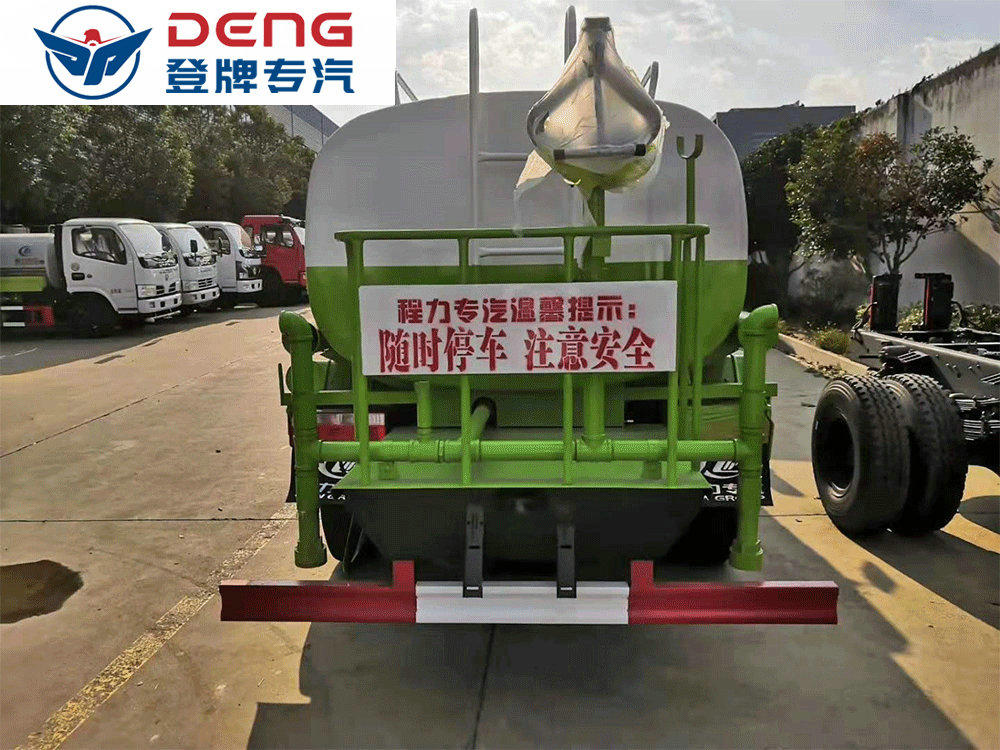 國(guó)六東風(fēng)福瑞卡5方灑水車_09