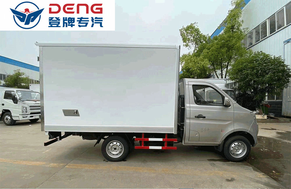 國(guó)六重慶長(zhǎng)安2700廂長(zhǎng)冷藏車_07