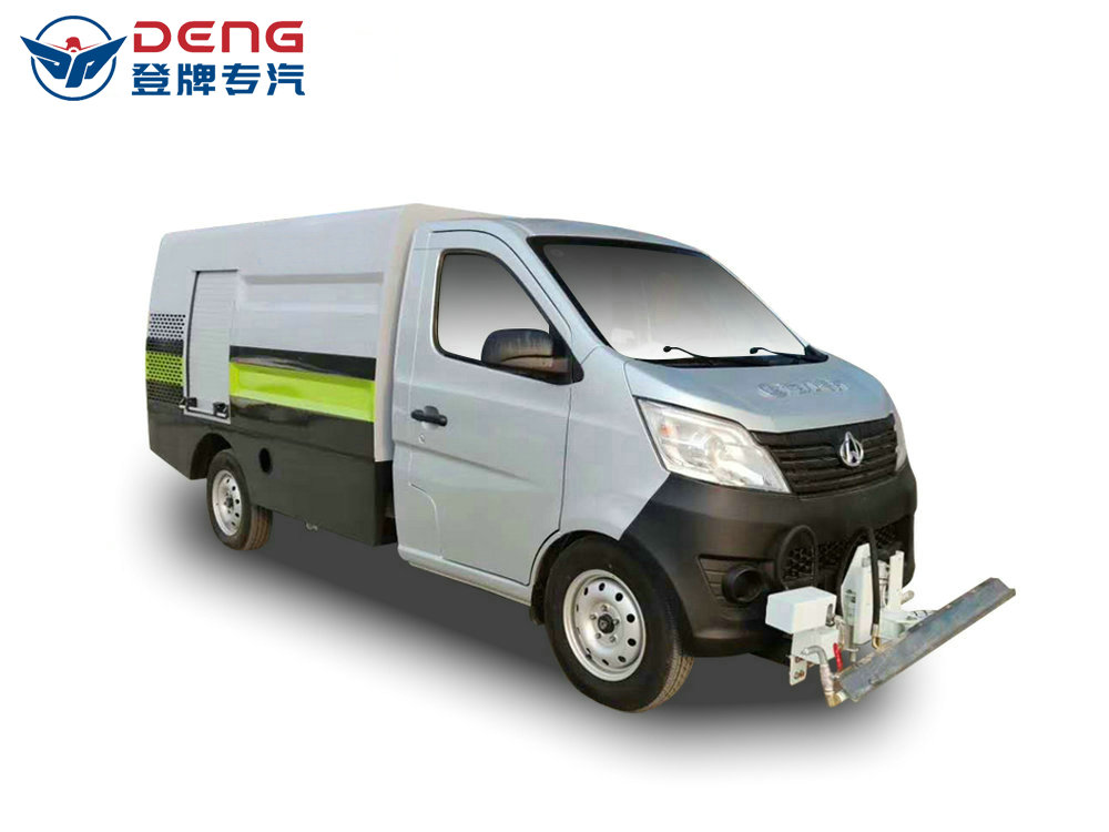 國六長安1.5方路面養(yǎng)護沖洗車