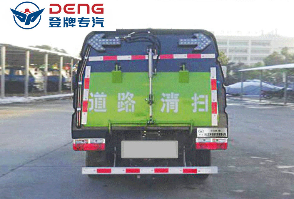 國六東風(fēng)途逸2方掃路車_09