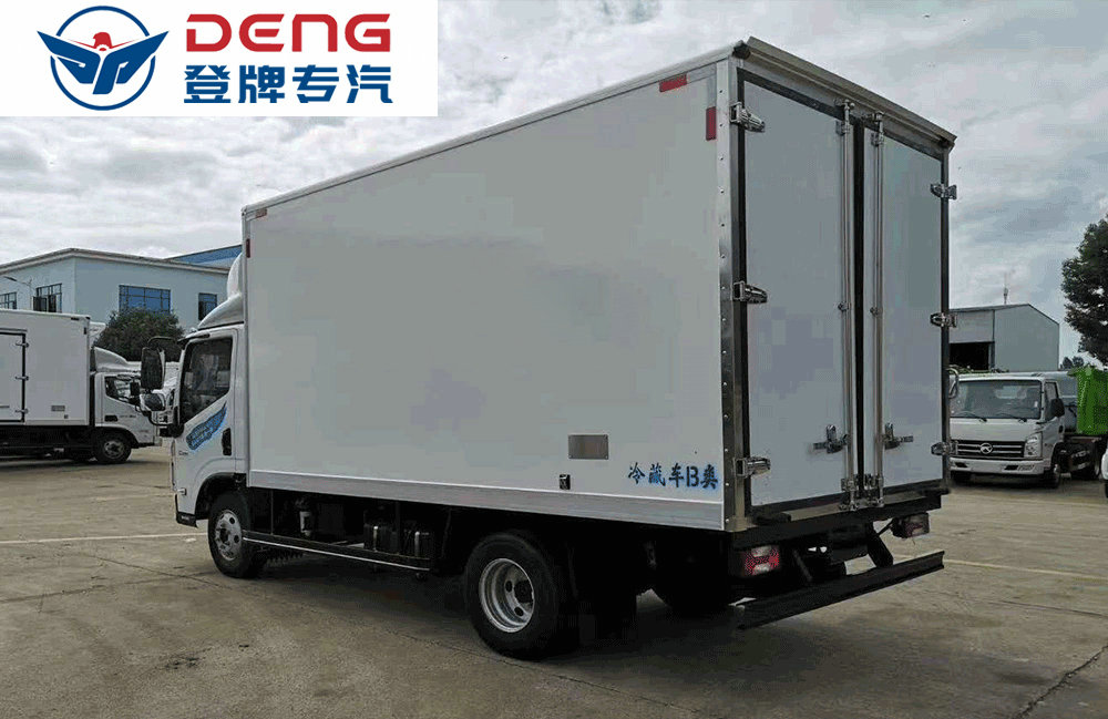 國(guó)六躍進(jìn)自動(dòng)檔冷藏車(chē)_09