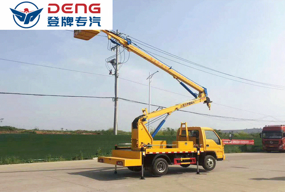 國六福田藍(lán)牌13_09