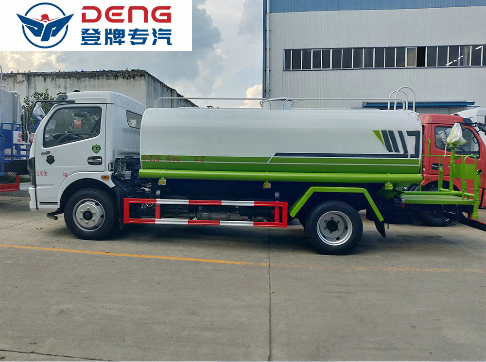 國六凱普特D7灑水車_09