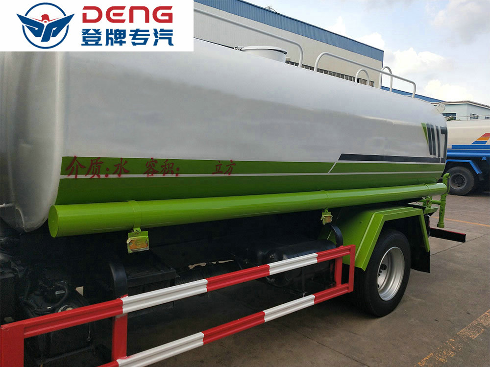 國六凱普特D7灑水車_11